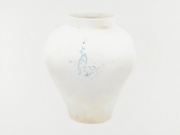 캔버스에 은은하게 떠오른 달항아리…양성훈 '스며들다' 개인전